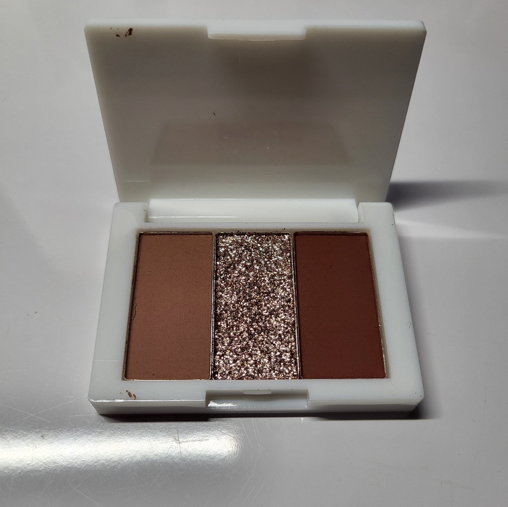Eye Shadow Bundle - Picture 6 of 11